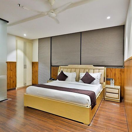 Clay Inn Hotels, Paschim Vihar Delhi Zewnętrze zdjęcie